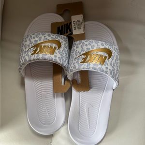Nike Woman’s Slides Shoes size 10 NEW